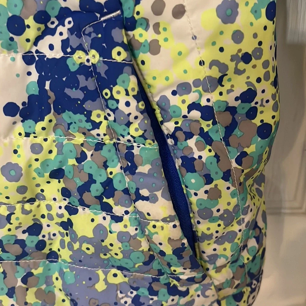 Girls The north face reversible blue splattered jacket